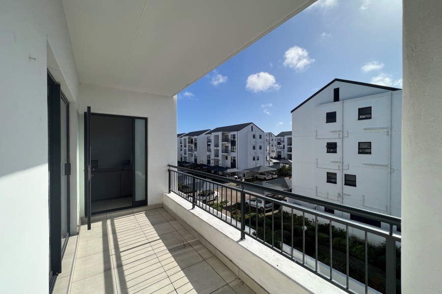 1 Bedroom Property for Sale in Sandown Western Cape